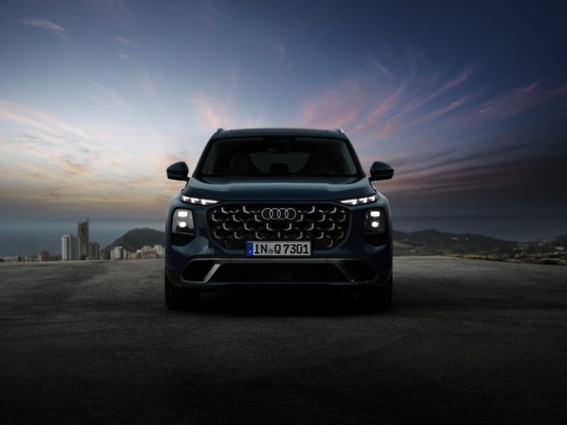 歴史をさらに積み重ねる 新型アウディQ7 万能のパートナーの証明