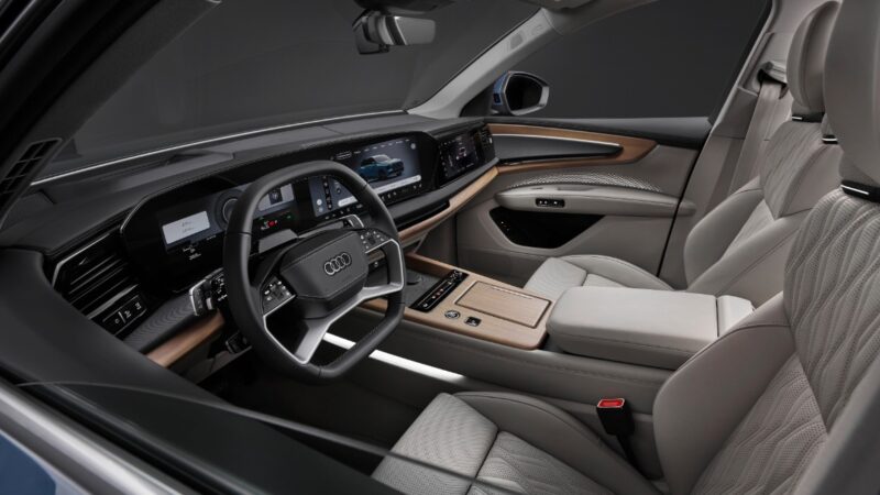 歴史をさらに積み重ねる　新型アウディQ7　万能のパートナーの証明