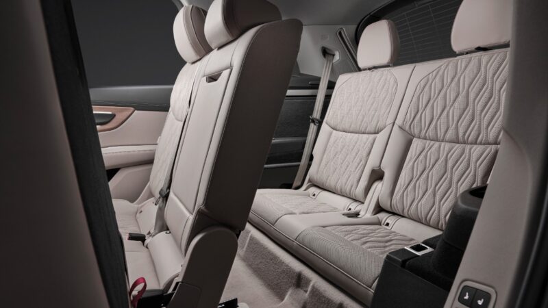 歴史をさらに積み重ねる　新型アウディQ7　万能のパートナーの証明