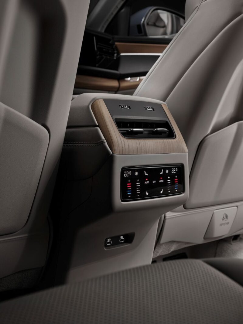 歴史をさらに積み重ねる　新型アウディQ7　万能のパートナーの証明