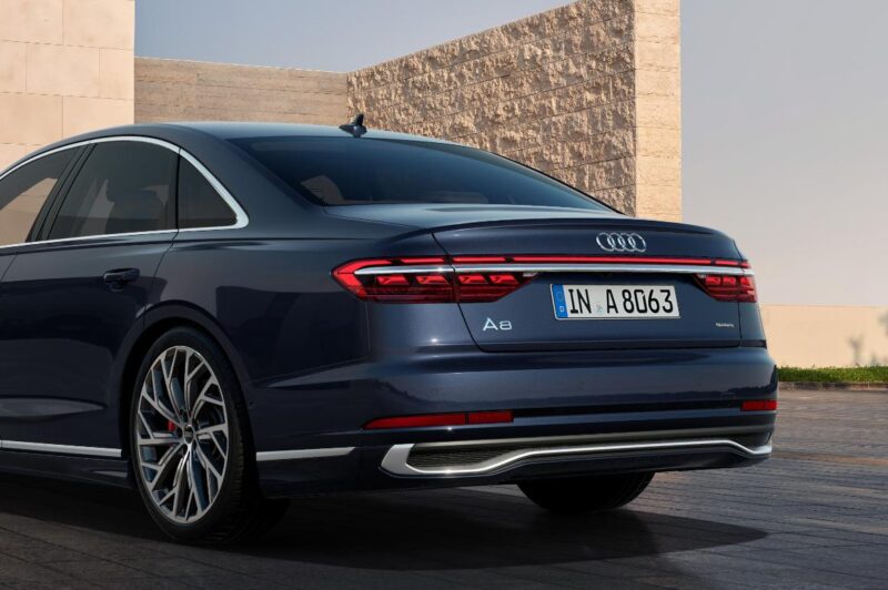88台の最終限定モデル アウディA8ファイナルエディション S8のデザインを継承