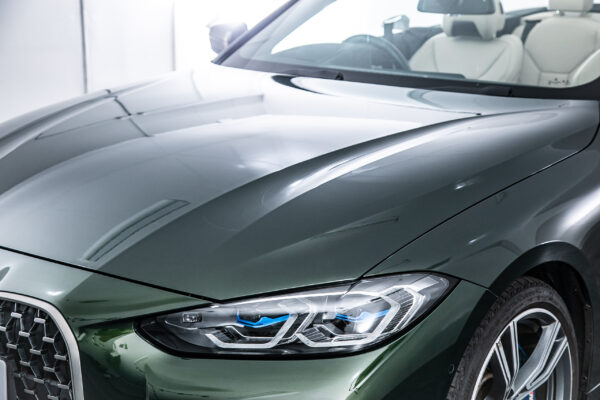 4シリーズカブリオレM440i xドライブ 4WD