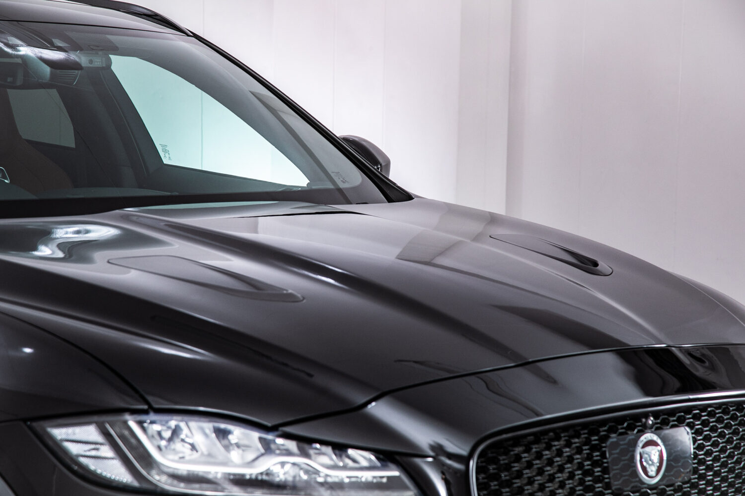 Fペイス SVR 5.0L P550 4WD