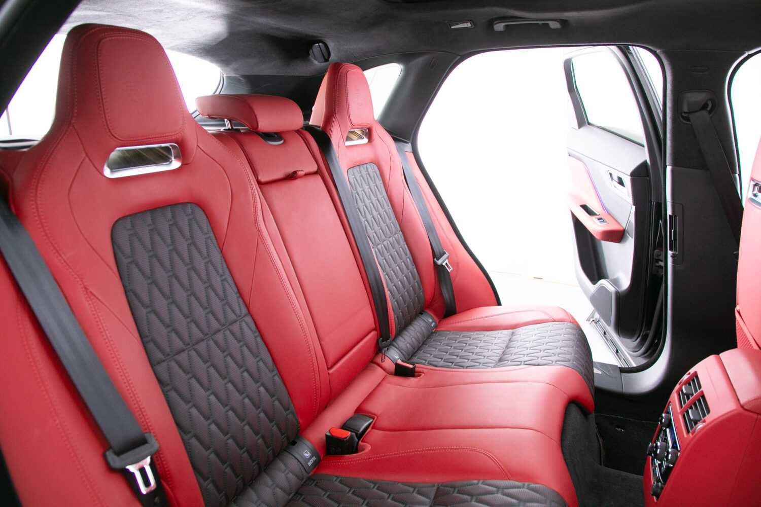 Fペイス SVR 5.0L P550 4WD