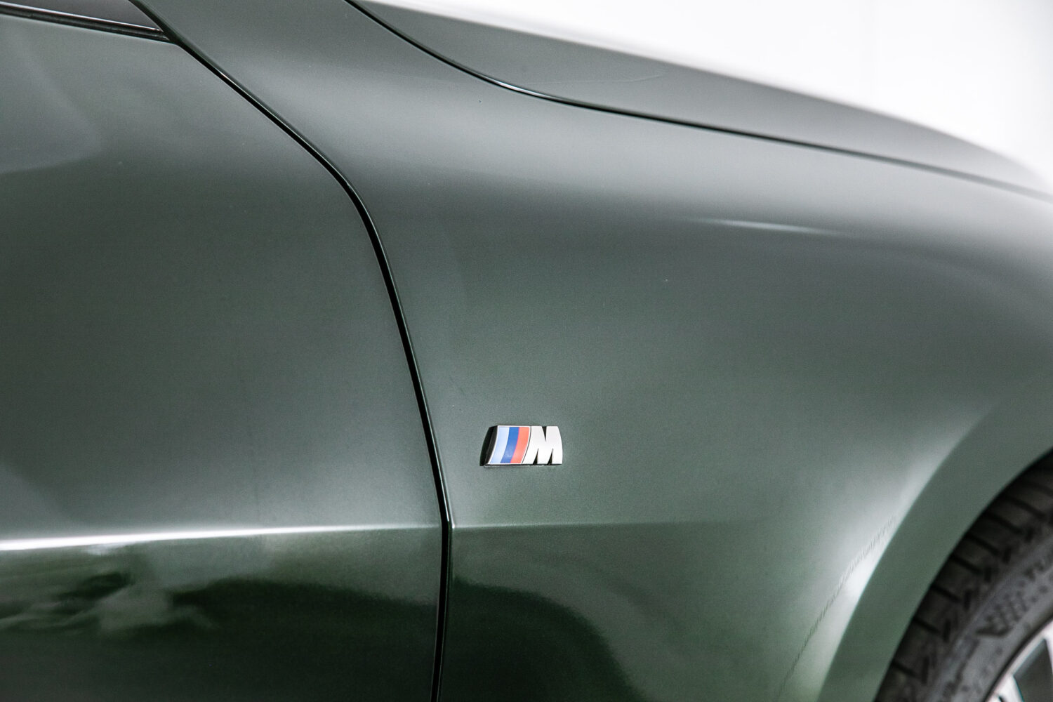 4シリーズカブリオレM440i xドライブ 4WD