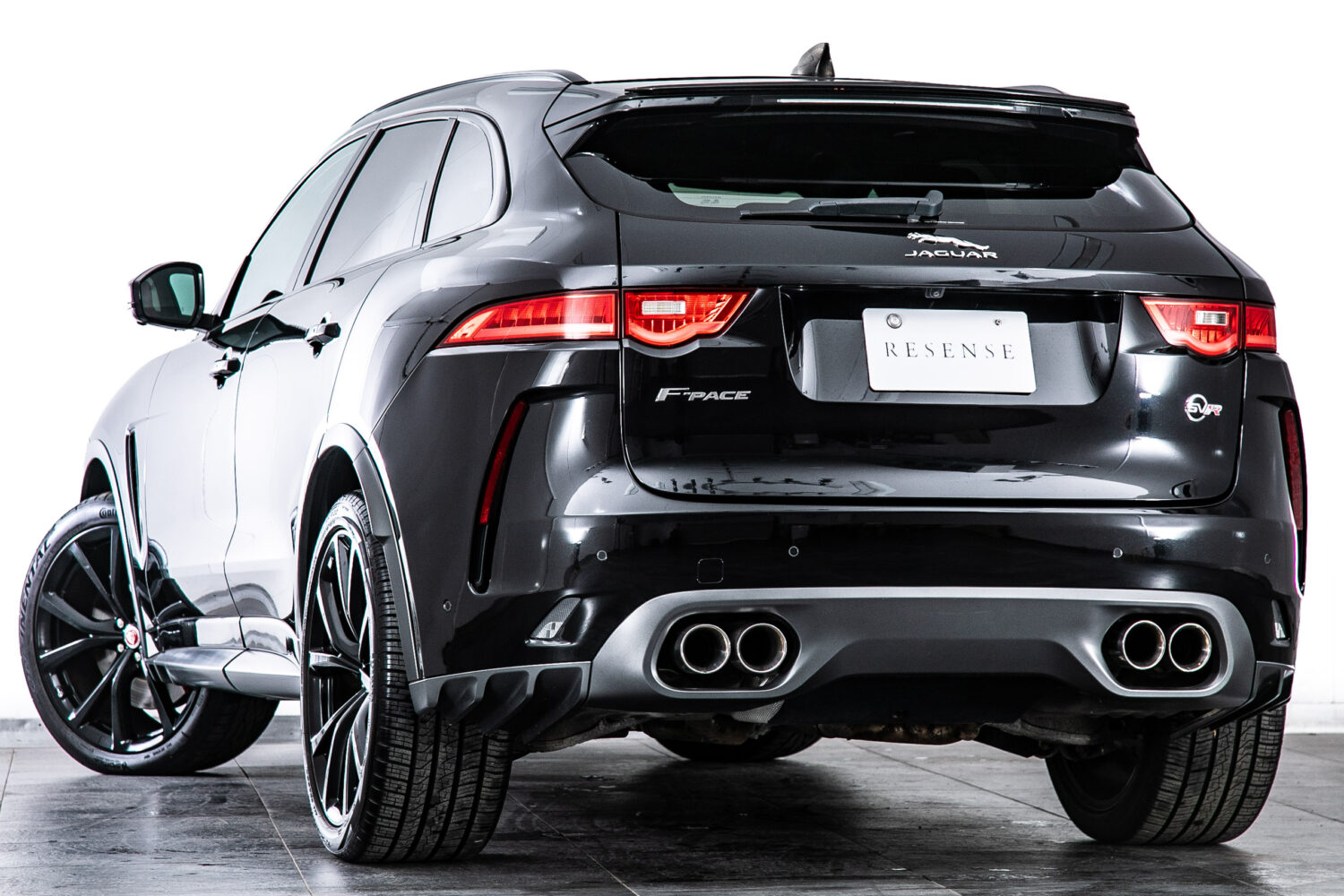 Fペイス SVR 5.0L P550 4WD