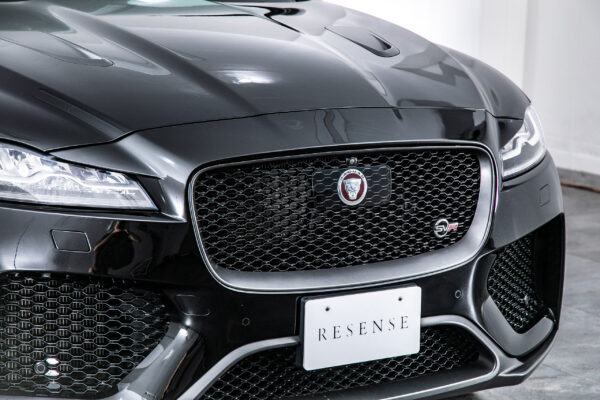 Fペイス SVR 5.0L P550 4WD