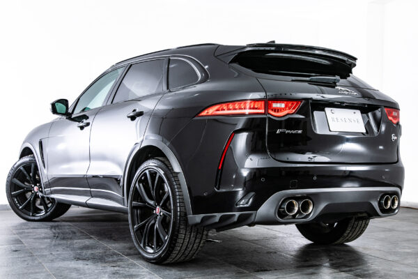 Fペイス SVR 5.0L P550 4WD