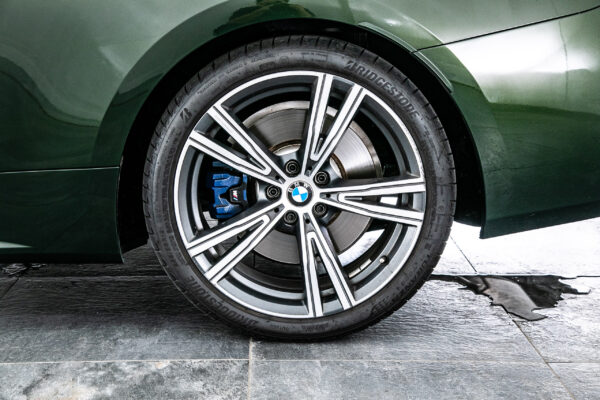 4シリーズカブリオレM440i xドライブ 4WD