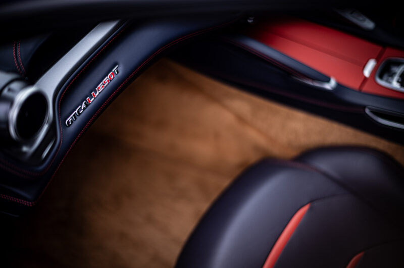 フェラーリ・GTC4ルッソT(2019)王道から少し外れたフェラーリに惹かれる理由