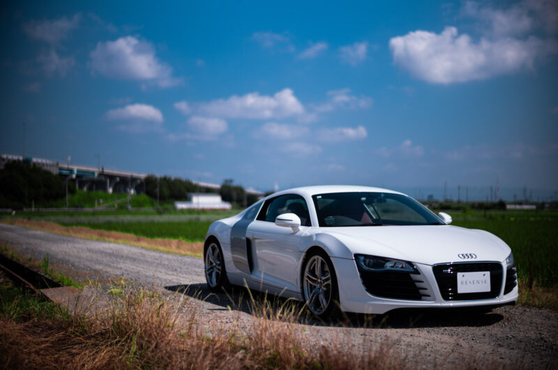アウディ・R8（2011）どこまでも走り続けたくなるR8