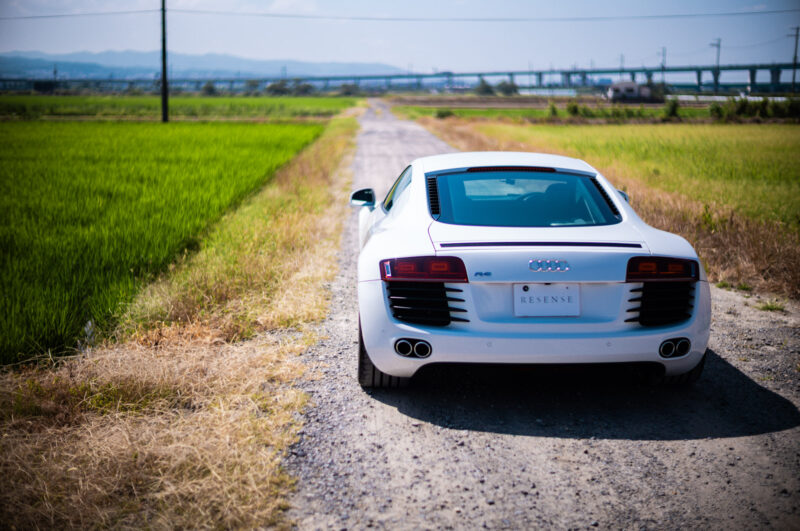 アウディ・R8（2011）どこまでも走り続けたくなるR8