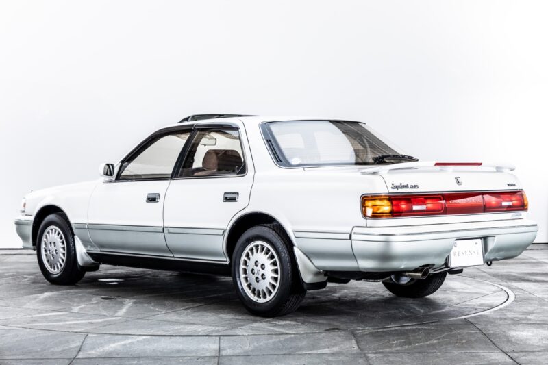 トヨタ・クレスタ2.5スーパールーセント（1991）当時の姿で、今あなたに