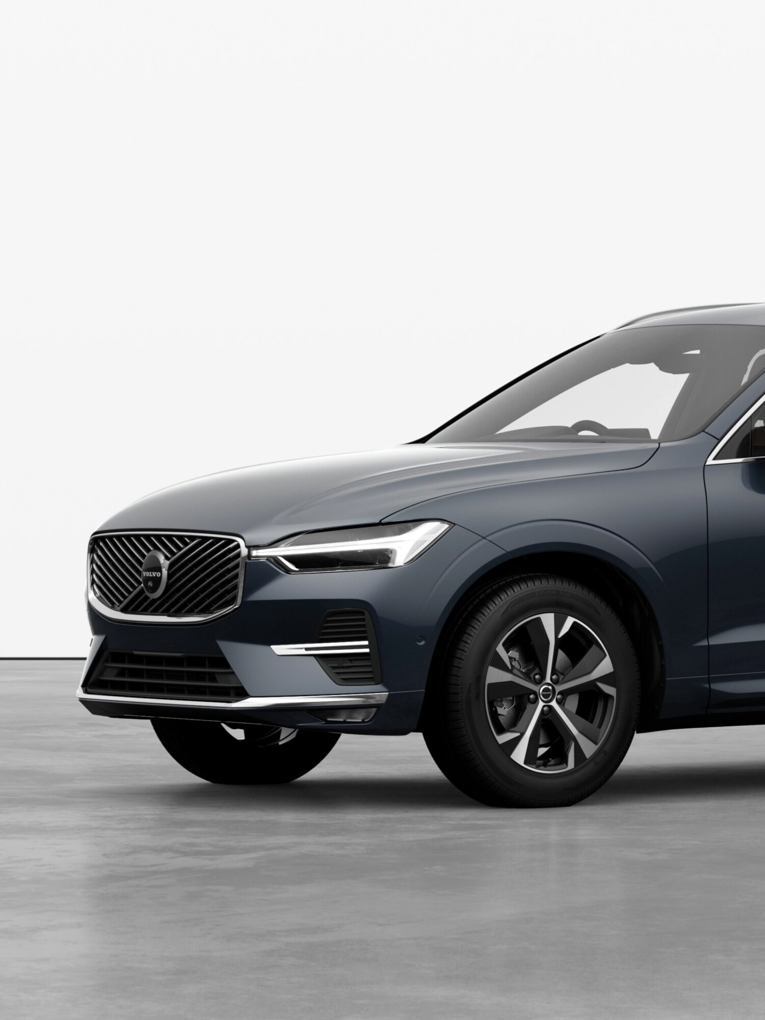 ボルボXC60 ラインナップ変更と50台限定の特別モデル発売
