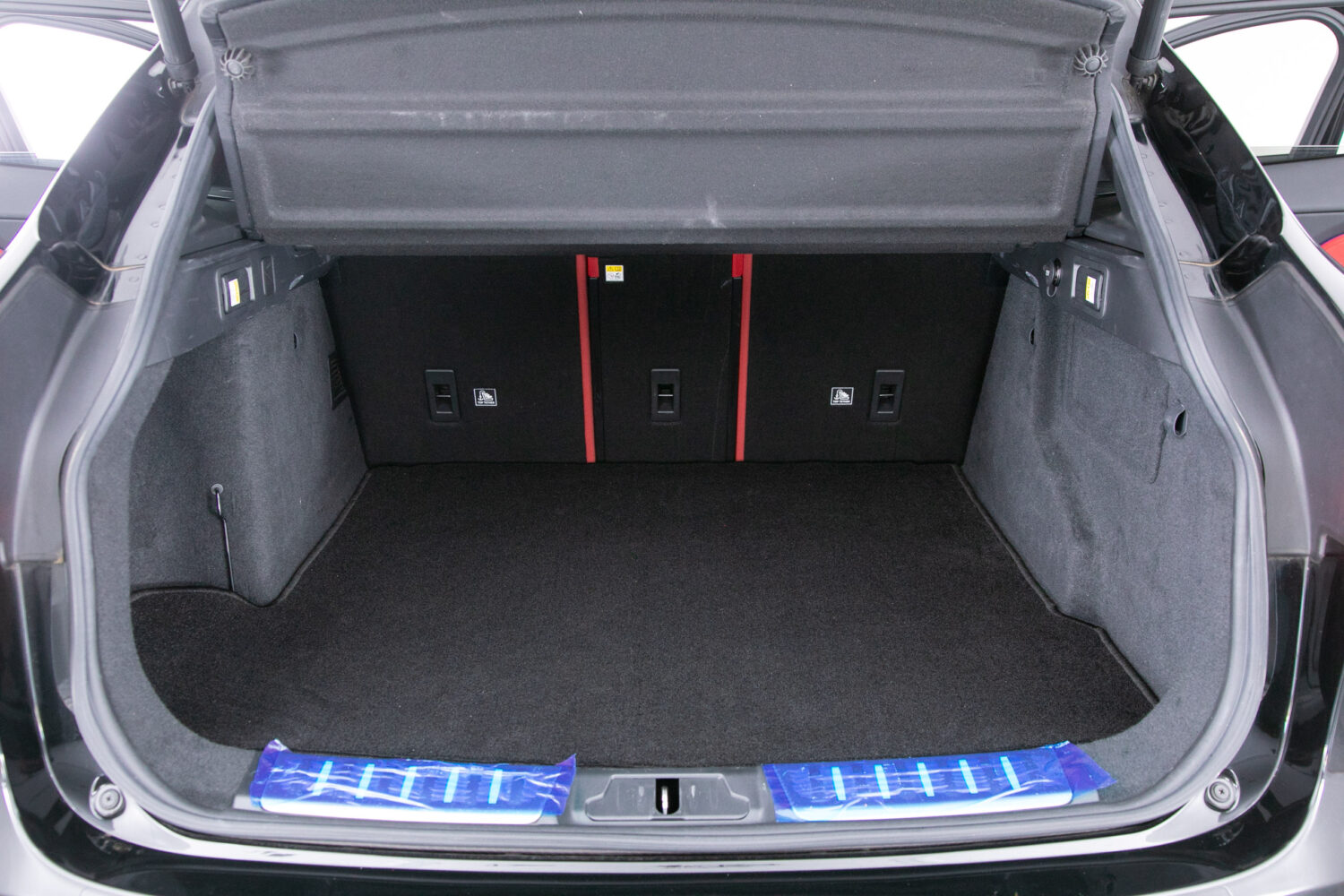 Fペイス SVR 5.0L P550 4WD