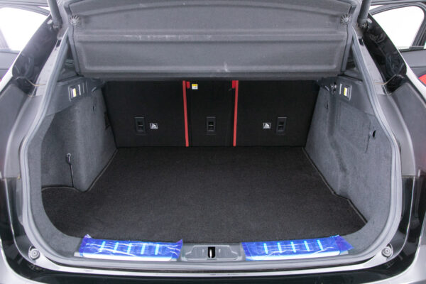 Fペイス SVR 5.0L P550 4WD