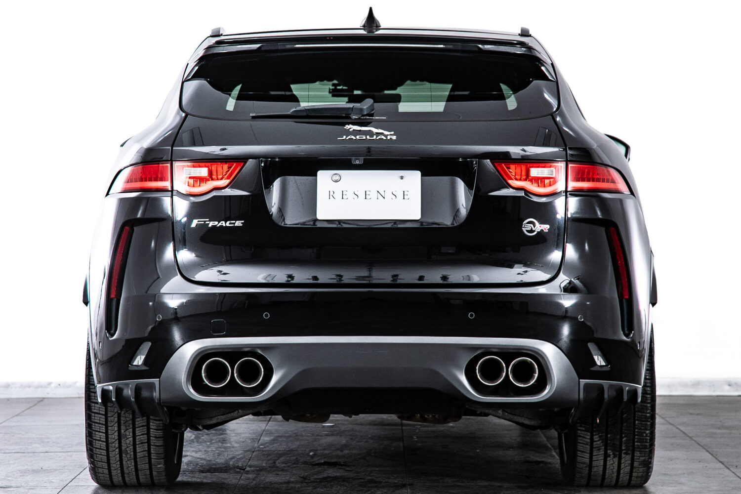 Fペイス SVR 5.0L P550 4WD