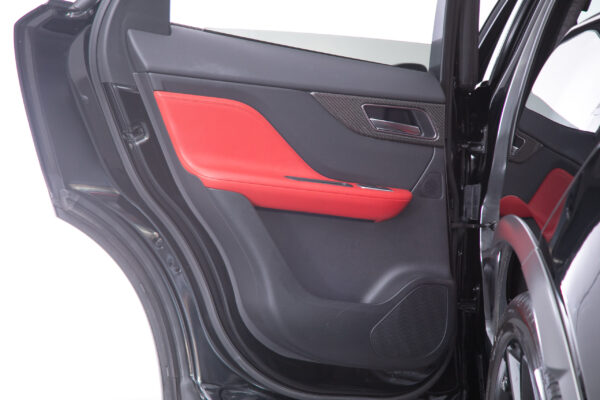 Fペイス SVR 5.0L P550 4WD