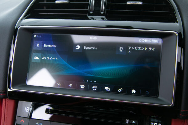 Fペイス SVR 5.0L P550 4WD