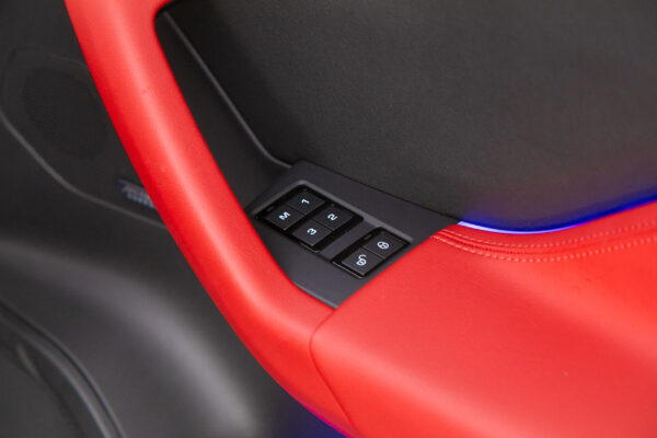 Fペイス SVR 5.0L P550 4WD