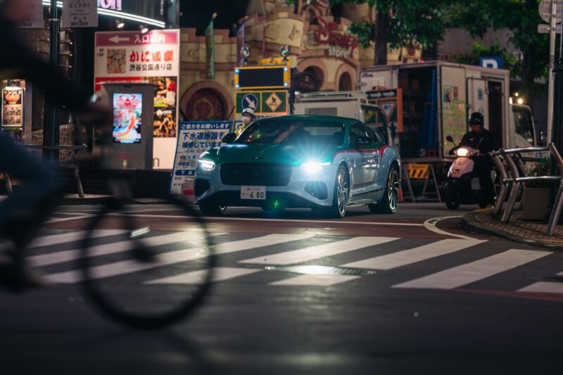 東京がベントレー・レーシンググリーン一色　新型ベントレーのアジア初披露記念