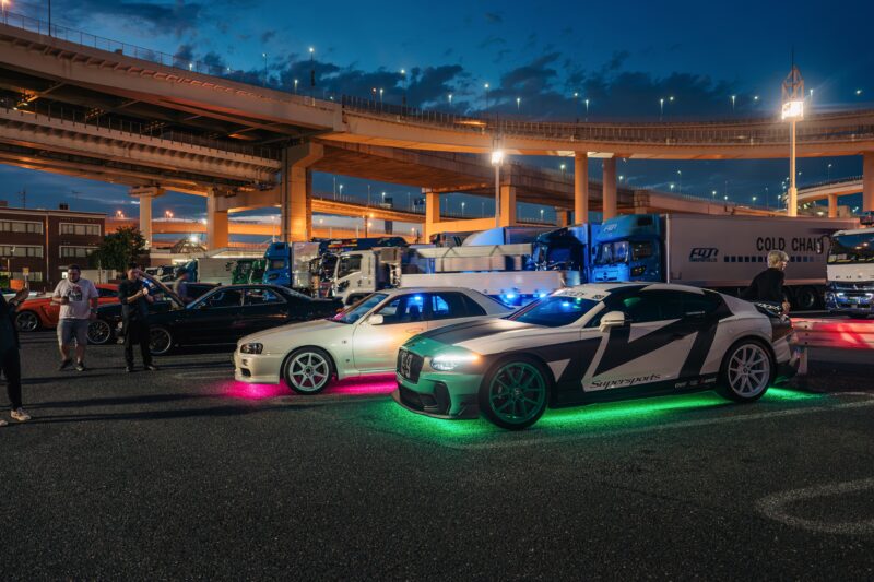 東京がベントレー・レーシンググリーン一色 新型ベントレーのアジア初披露記念