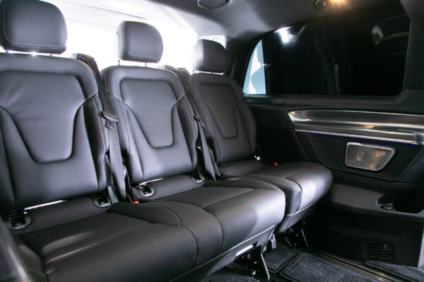 V220d エクスクルーシブロング プラチナスイート