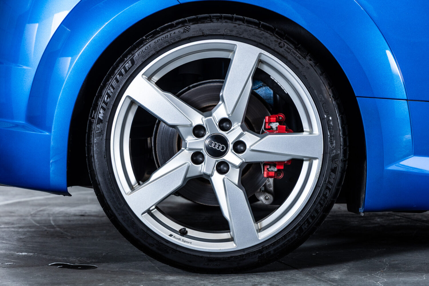 TT RSクーペ 2.5 クワトロ