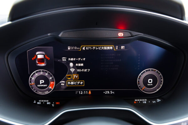 TT RSクーペ 2.5 クワトロ
