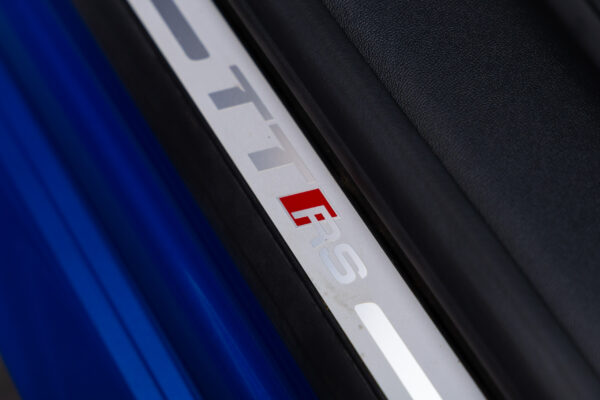 TT RSクーペ 2.5 クワトロ