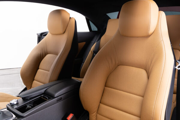 Eクラスクーペ E350BlueEFFICIENCY AMGスポーツパッケージ