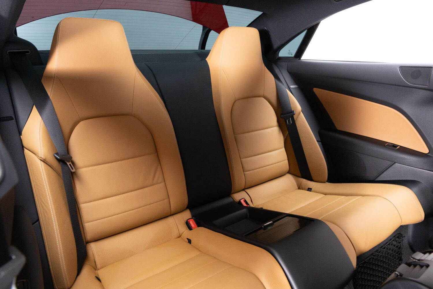 Eクラスクーペ E350BlueEFFICIENCY AMGスポーツパッケージ