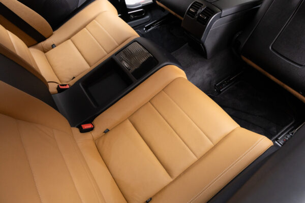 Eクラスクーペ E350BlueEFFICIENCY AMGスポーツパッケージ