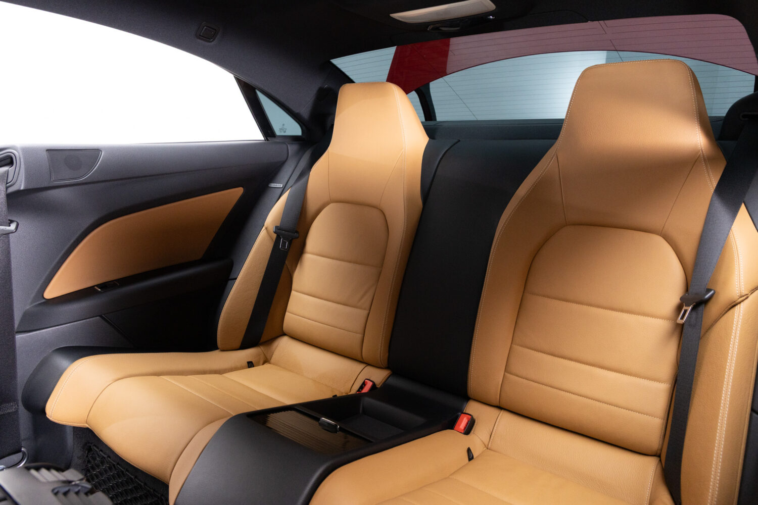 Eクラスクーペ E350BlueEFFICIENCY AMGスポーツパッケージ