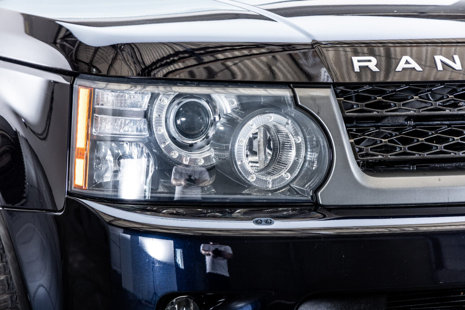 レンジローバースポーツ 5.0V8 4WD