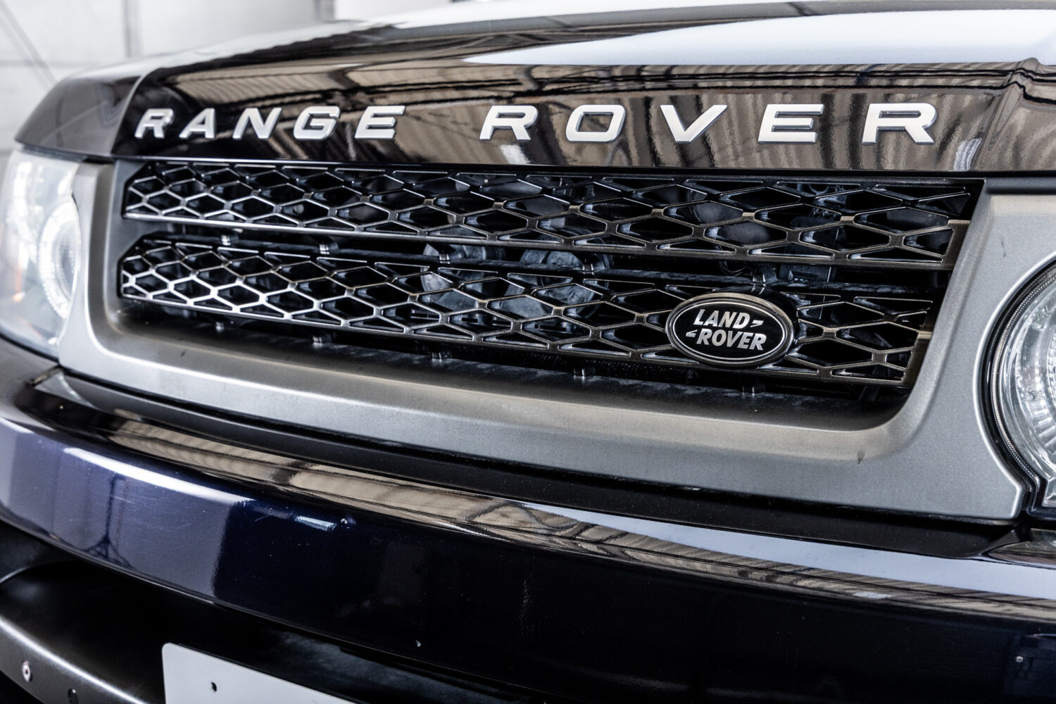 レンジローバースポーツ 5.0V8 4WD