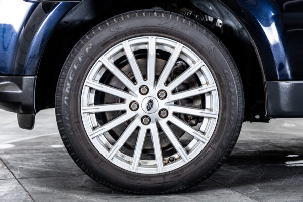 レンジローバースポーツ 5.0V8 4WD