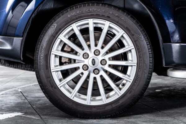 レンジローバースポーツ 5.0V8 4WD