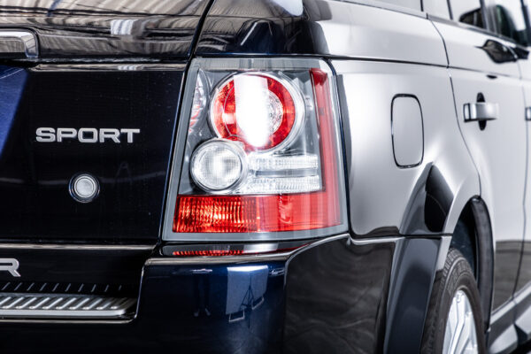 レンジローバースポーツ 5.0V8 4WD