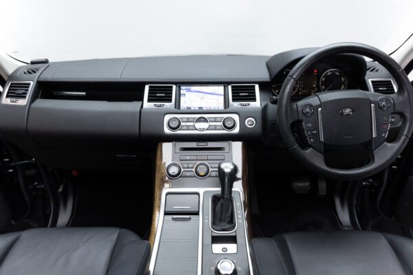 レンジローバースポーツ 5.0V8 4WD