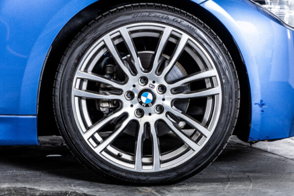 3シリーズツーリング 330i Mスポーツ