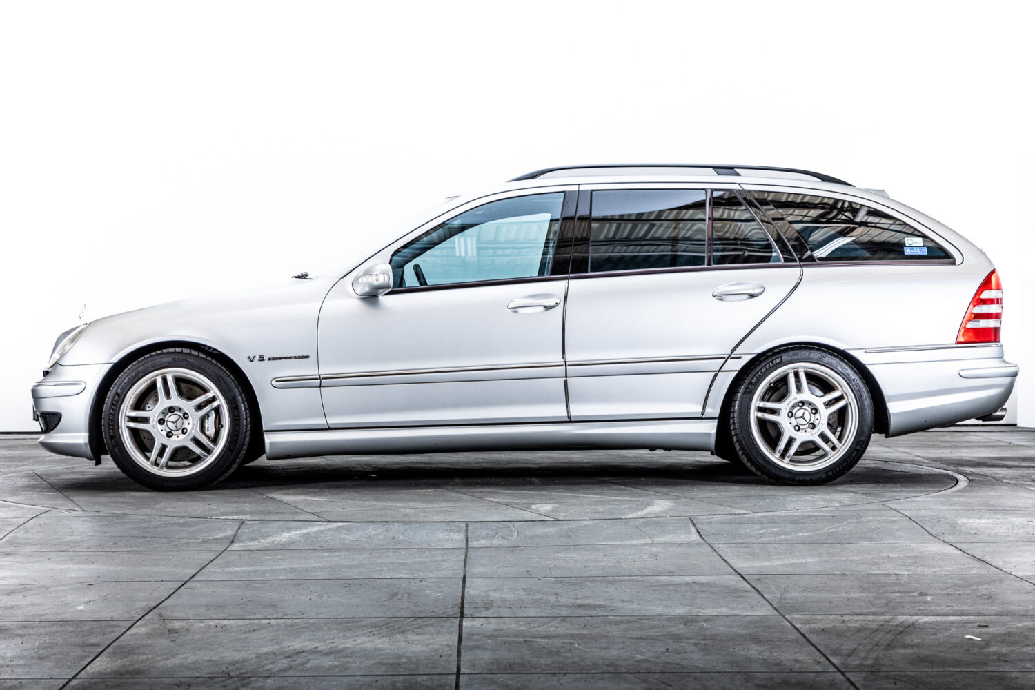 Cクラスステーションワゴン C32
