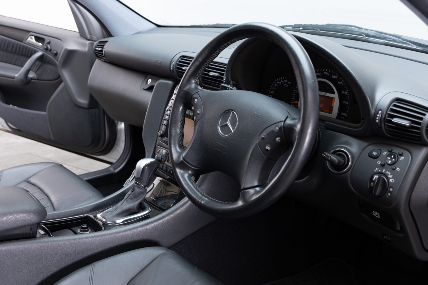Cクラスステーションワゴン C32
