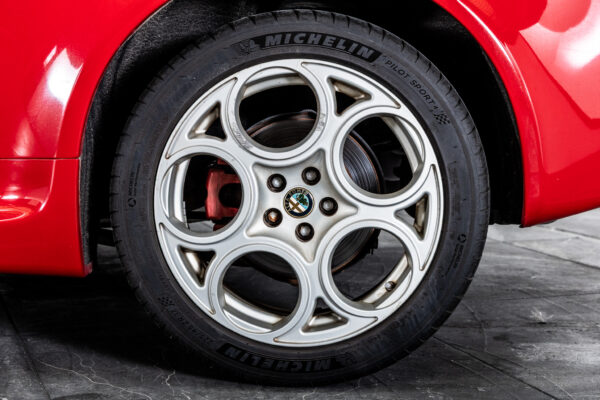 アルファ147 GTAセレスピード