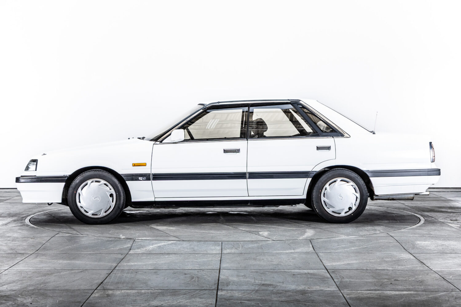 スカイライン 2.0 GT