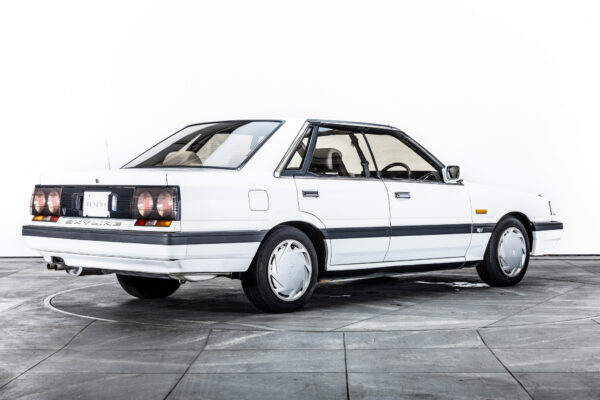 スカイライン 2.0 GT