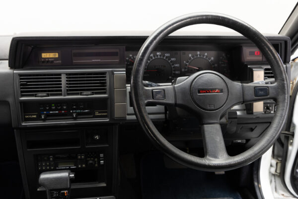スカイライン 2.0 GT