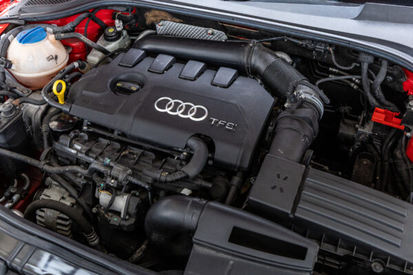 TTクーペ 1.8TFSI Sラインコンペティション