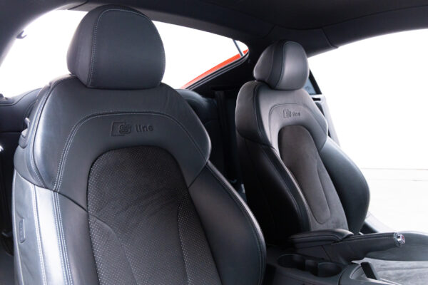 TTクーペ 1.8TFSI Sラインコンペティション