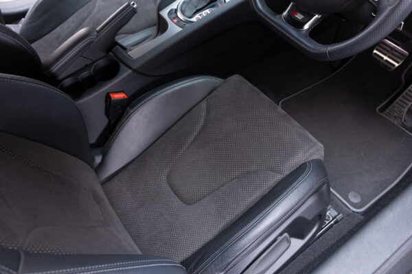 TTクーペ 1.8TFSI Sラインコンペティション